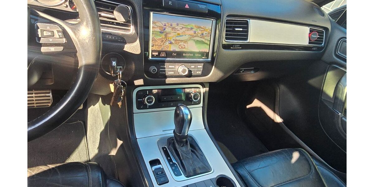 VW Touareg 255.000 km 13.500 &euro; Gießen 35392