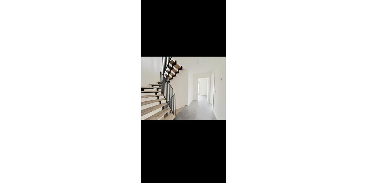 Doppelhaushälfte Marburg - 5 Zimmer, 160 m&sup2;, 1.850&euro; | Angebot:26033296