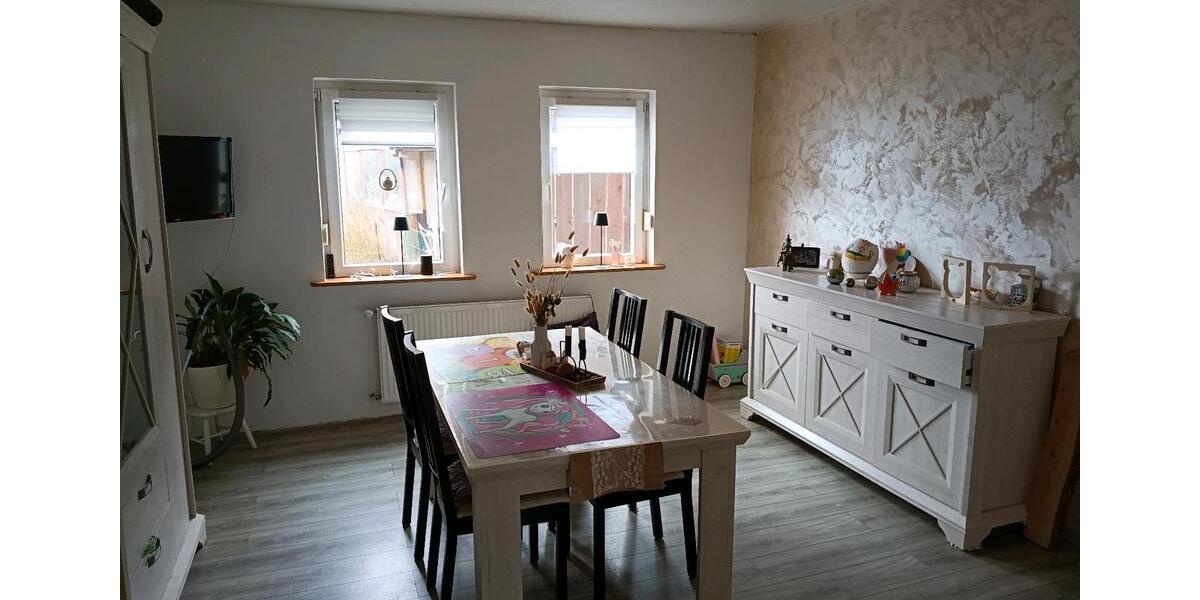 Einfamilienhaus Antrifttal - 7 Zimmer, 160 m&sup2;, 216.200&euro; | Angebot:25941111