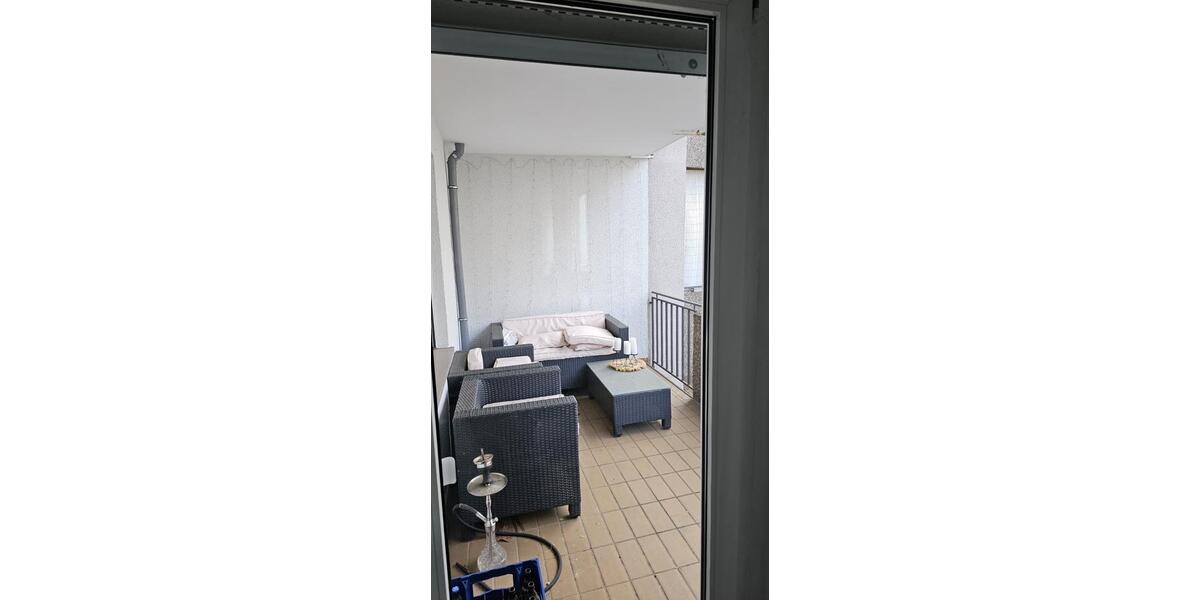 Etagenwohnung Gießen - 3 Zimmer, 87 m&sup2;, 1.100&euro; | Angebot:26020956