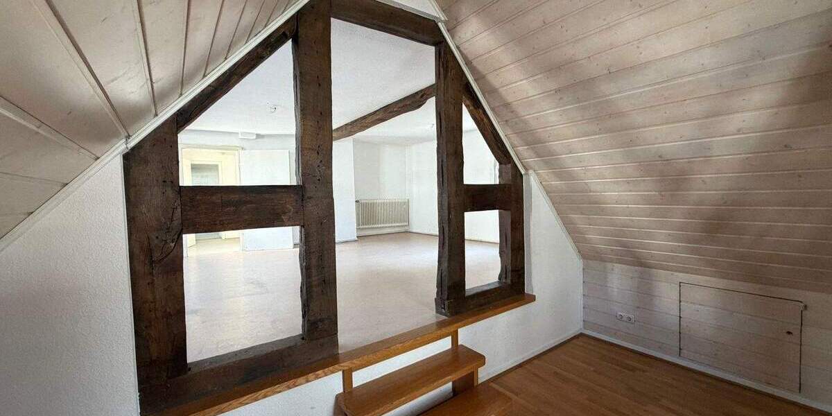 Mehrfamilienhaus, Wohnhaus Bad Laasphe - 4 Zimmer, 140 m&sup2;, 189.000&euro; | Angebot:25667710