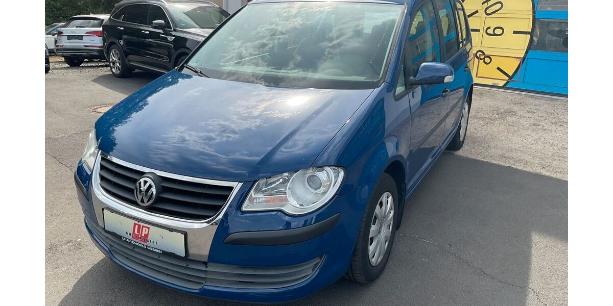 VW Touran 208.253 km 2.990 &euro; Giessen 35394
