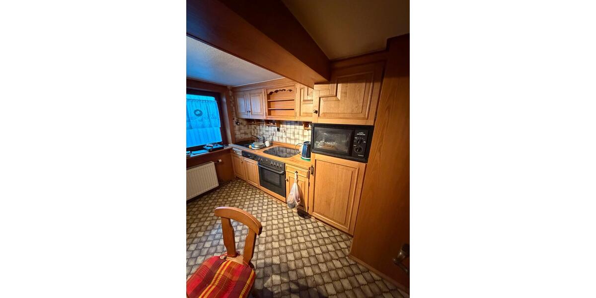 Etagenwohnung Homberg (Ohm) - 6 Zimmer, 158 m&sup2;, 1.400&euro; | Angebot:24653688