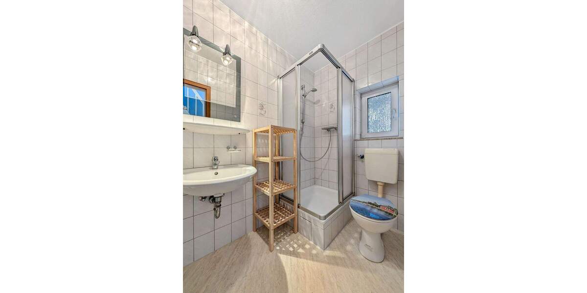 Doppelhaushälfte Bad Laasphe - 4 Zimmer, 91 m&sup2;, 229.000&euro; | Angebot:25663937