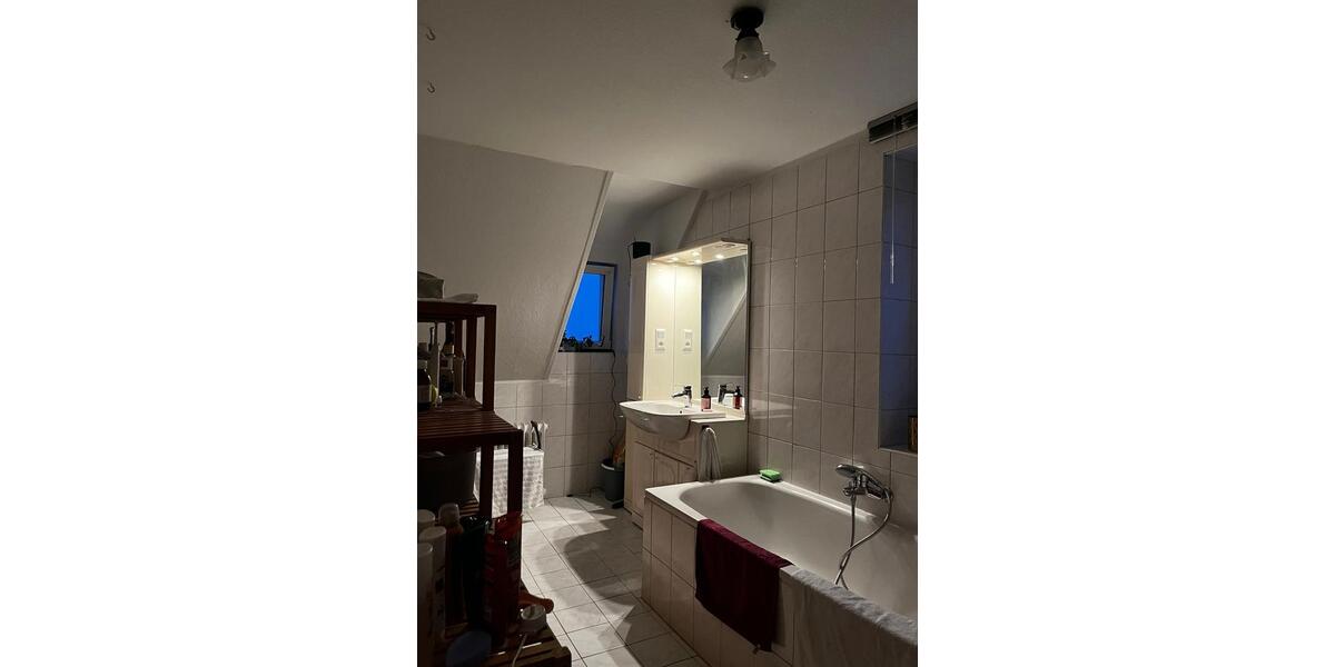 Etagenwohnung Marburg Marbach - 1 Zimmer, 8 m&sup2;, 350&euro; | Angebot:25650696