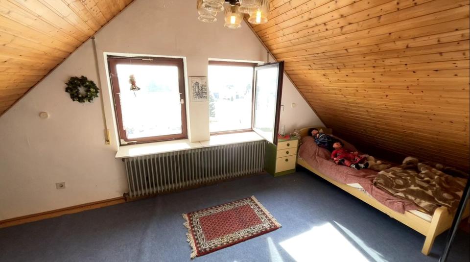 Einfamilienhaus Antrifttal - 10 Zimmer, 250 m&sup2;, 169.000&euro; | Angebot:25170543