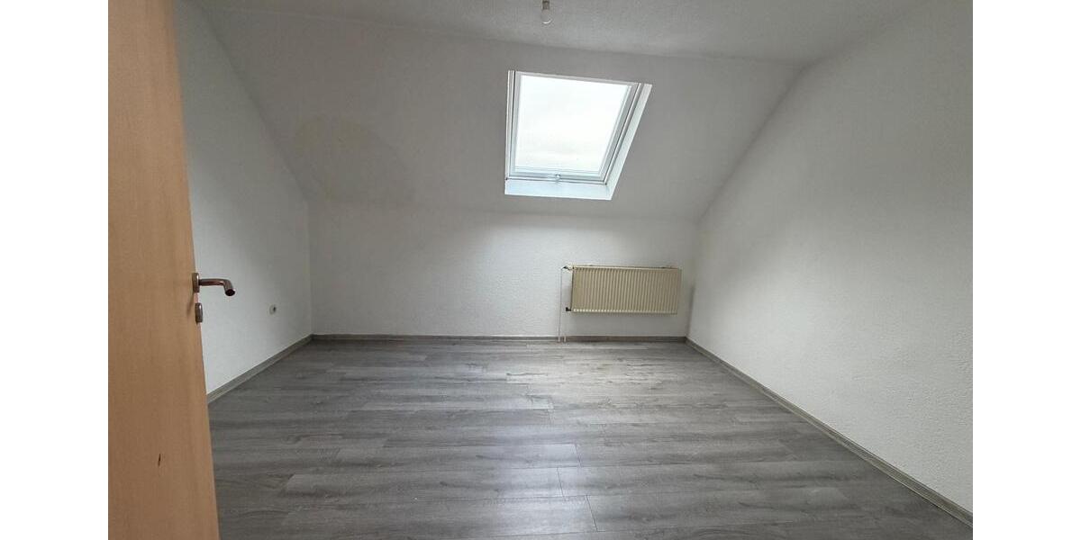 Reihenhaus Breidenbach - 4 Zimmer, 115 m&sup2;, 900&euro; | Angebot:25271960