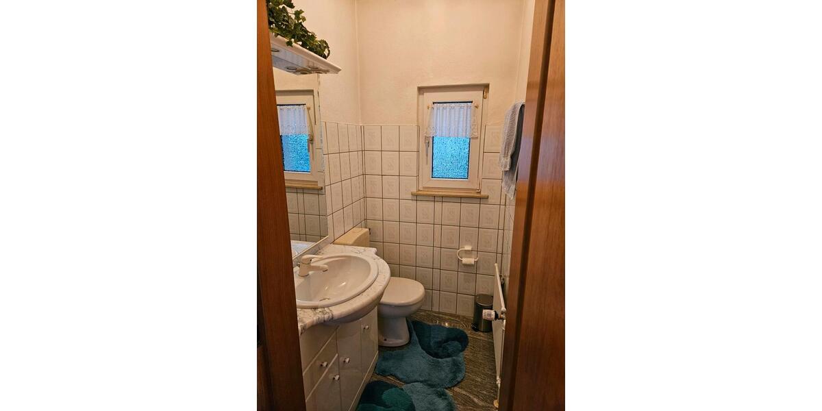 Einfamilienhaus Marburg Cappel - 8 Zimmer, 210 m&sup2;, 340.000&euro; | Angebot:26763170