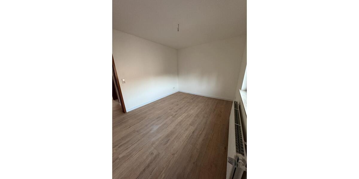 Etagenwohnung Stadtallendorf - 4 Zimmer, 70 m&sup2;, 1.150&euro; | Angebot:25933543