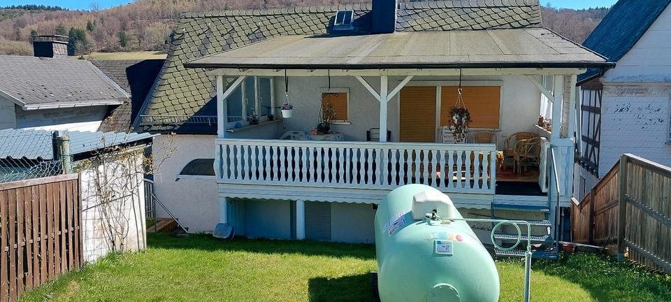 Einfamilienhaus Angelburg - 6 Zimmer, 85 m&sup2;, 97.000&euro; | Angebot:26060380