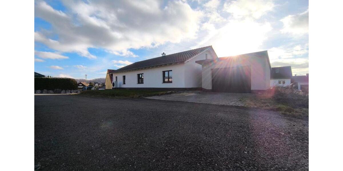 Bungalow Battenberg (Eder) - 345.000&euro; | Angebot:26083102