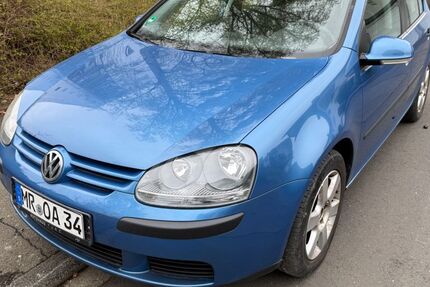 VW Golf 122.000 km 2.850 &euro; Stadtallendorf 35260