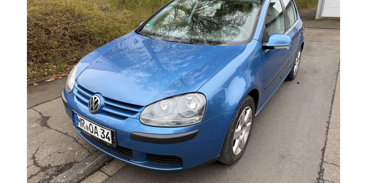 VW Golf 122.000 km 2.850 &euro; Stadtallendorf 35260