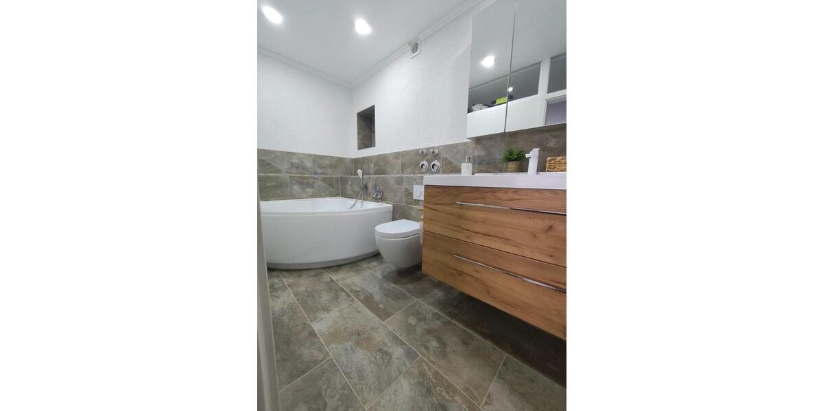 Etagenwohnung Buseck - 2.5 Zimmer, 82 m&sup2;, 220.000&euro; | Angebot:25804672