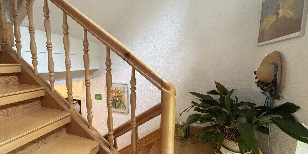 Einfamilienhaus Lahntal / Sterzhausen Sterzhausen - 7 Zimmer, 180 m&sup2;, 439.000&euro; | Angebot:25689226