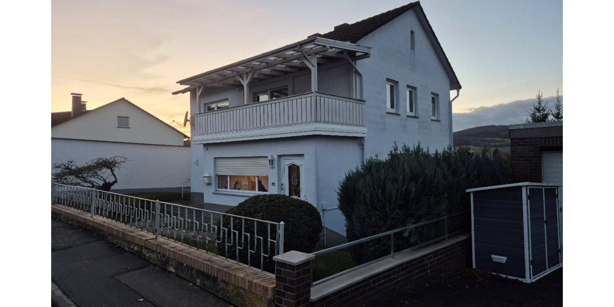 Einfamilienhaus Marburg-Elnhausen Elnhausen - 6 Zimmer, 168 m&sup2;, 279.000&euro; | Angebot:26972234