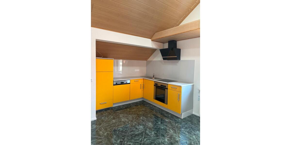 Dachgeschoßwohnung Frankenberg (Eder) - 3 Zimmer, 600&euro; | Angebot:23501256