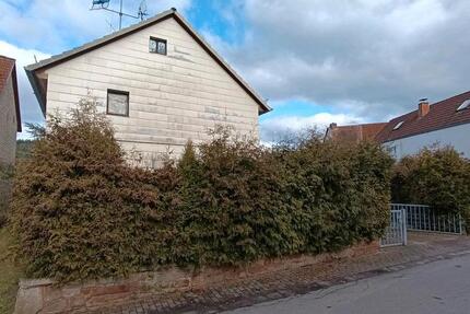 Haus Wetter (Hessen) - 6 Zimmer, 120 m&sup2;, 99.000&euro; | Angebot:25299986