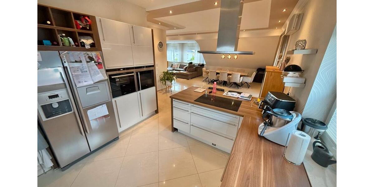 Einfamilienhaus Stadtallendorf - 5 Zimmer, 287 m&sup2;, 525.000&euro; | Angebot:27079846