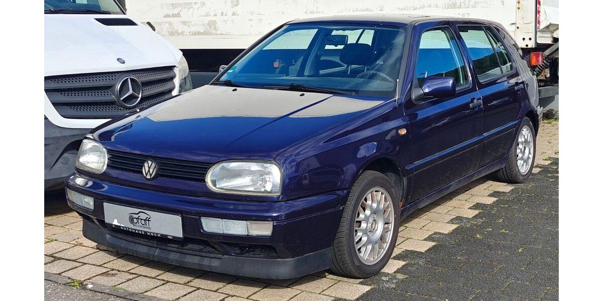 VW Golf 205.000 km 2.800 &euro; Kirchvers 35102