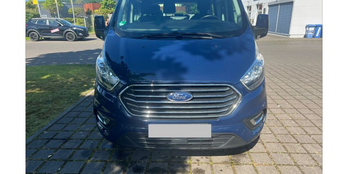 Ford Tourneo Custom 150.000 km 19.800 &euro; Marburg 35037