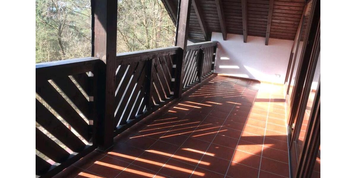 Dachgeschoßwohnung Wetter (Hessen) - 2 Zimmer, 87 m&sup2;, 715&euro; | Angebot:26112066
