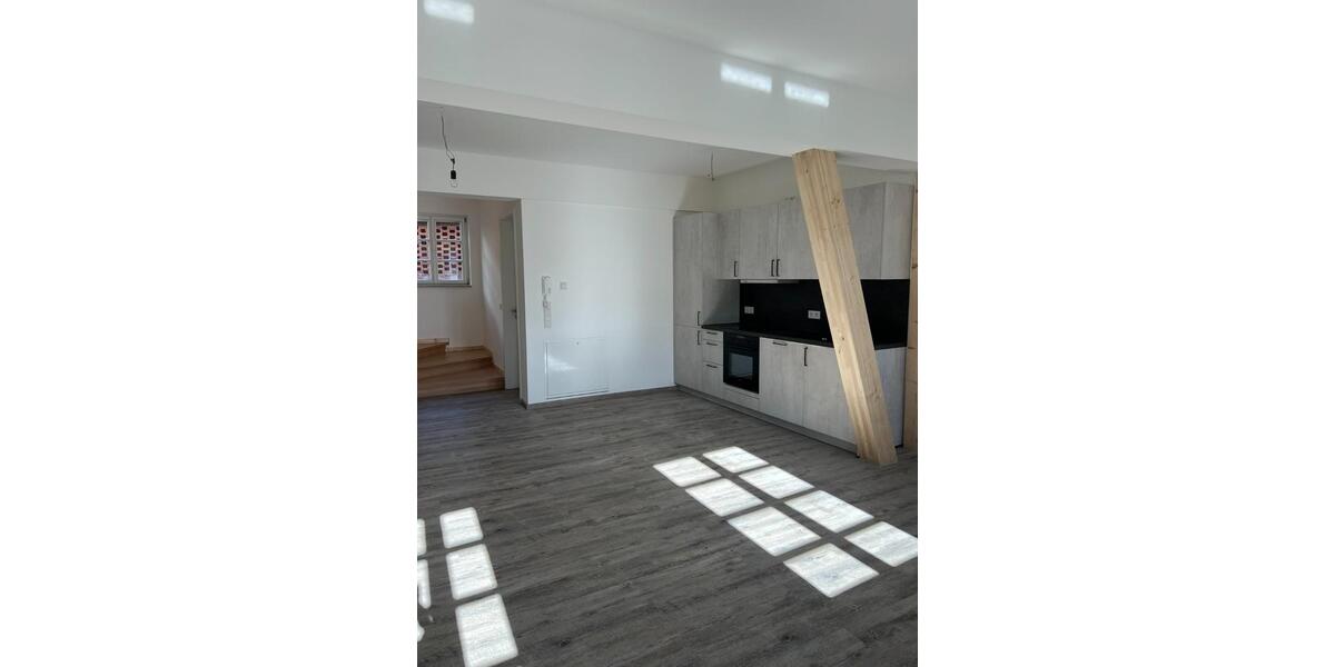 Erdgeschoßwohnung Kirchhain - 3 Zimmer, 75 m&sup2;, 1.043&euro; | Angebot:25932489