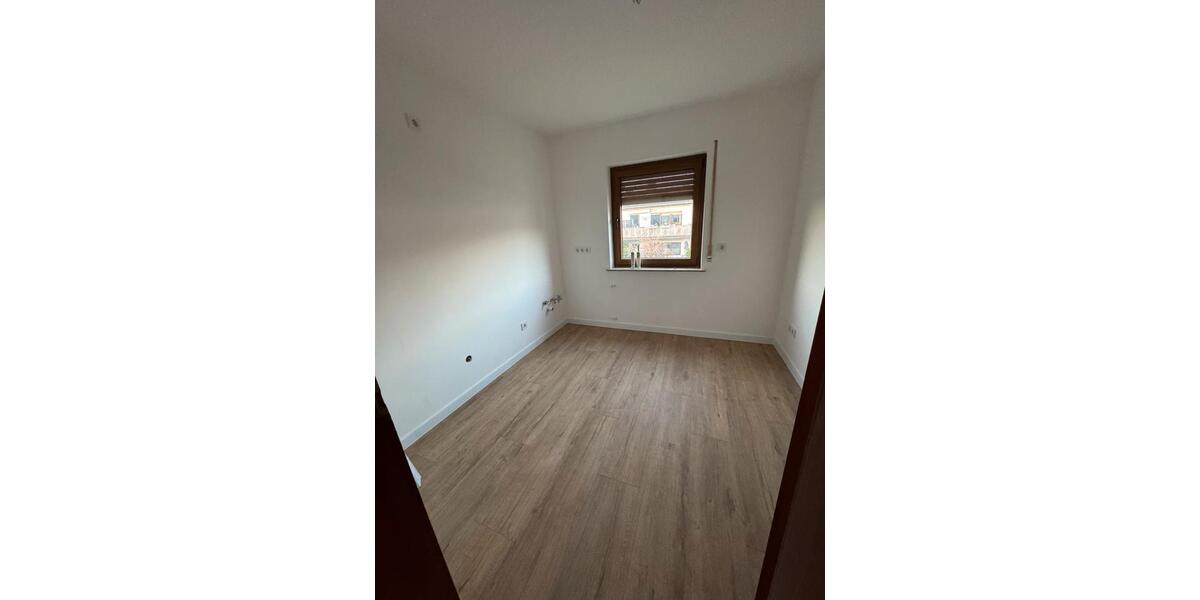 Etagenwohnung Stadtallendorf - 4 Zimmer, 70 m&sup2;, 1.150&euro; | Angebot:25933543