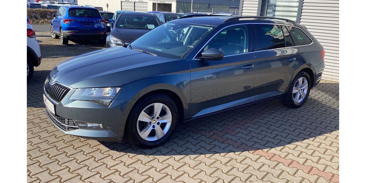 Skoda Superb 154.184 km 16.900 &euro; Kirchhain 35274