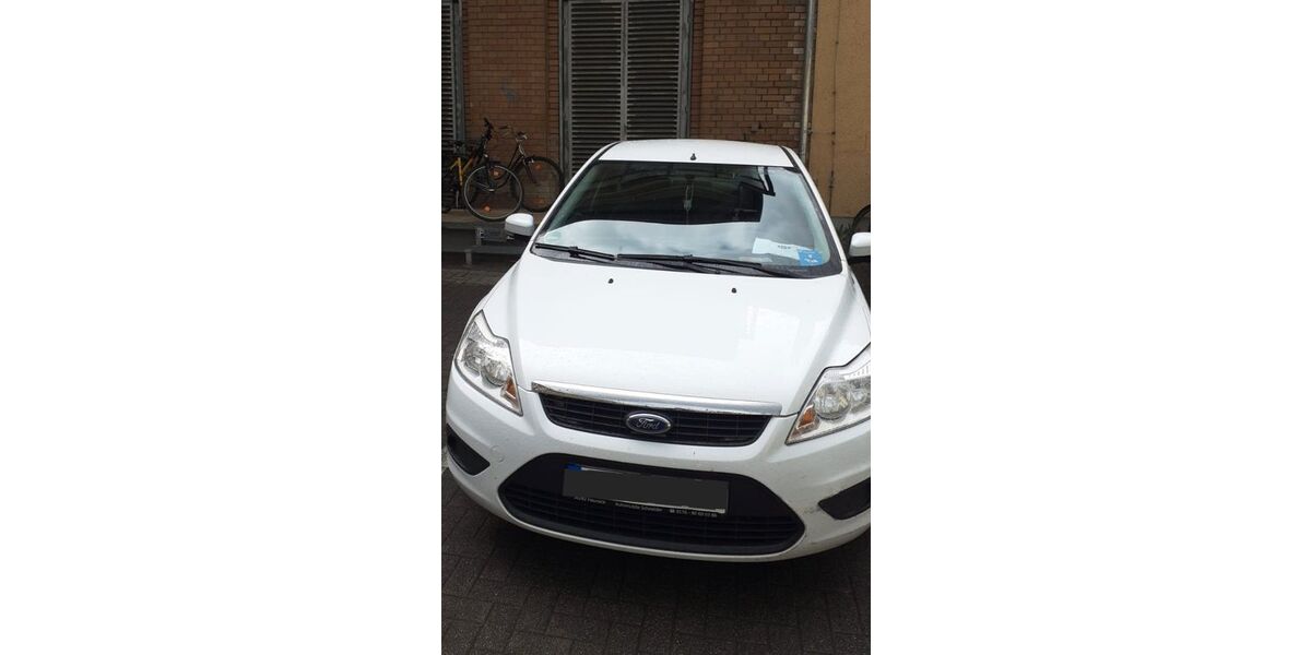 Ford Focus 122.000 km 4.900 &euro; Stadtallendorf 35260