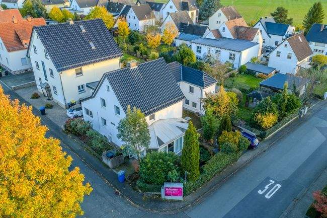 Einfamilienhaus Lahnau Atzbach - 9 Zimmer, 211 m&sup2;, 449.500&euro; | Angebot:25796324