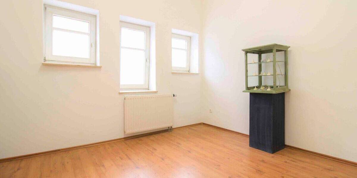 Einfamilienhaus Wetter Amönau - 1 Zimmer, 174 m&sup2;, 189.000&euro; | Angebot:26789708