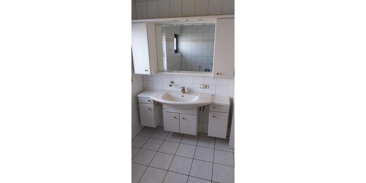 Erdgeschoßwohnung Biebertal - 3 Zimmer, 88 m&sup2;, 930&euro; | Angebot:26444415