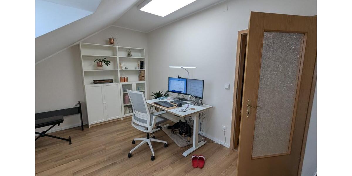 Dachgeschoßwohnung Wohratal - 4 Zimmer, 130 m&sup2;, 1.000&euro; | Angebot:25853902