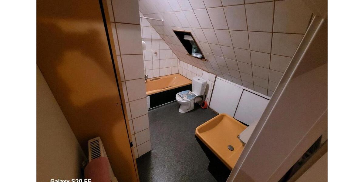 Dachgeschoßwohnung Gemünden (Wohra) - 2 Zimmer, 60 m&sup2;, 550&euro; | Angebot:25640914