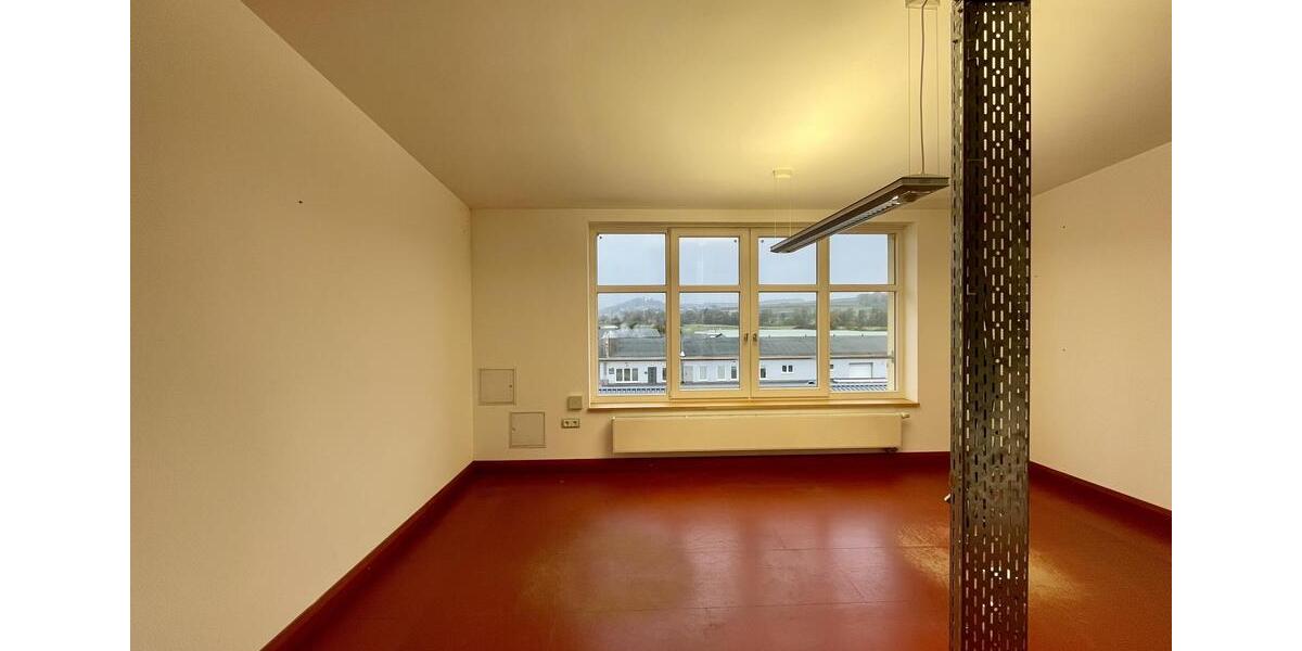 Gewerbeobjekt Frankenberg (Eder) - 2.750&euro; | Angebot:18001884