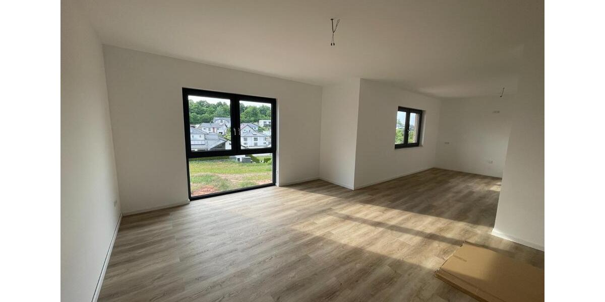 Erdgeschoßwohnung Frankenberg (Eder) - 3 Zimmer, 100 m&sup2;, 1.100&euro; | Angebot:25859886
