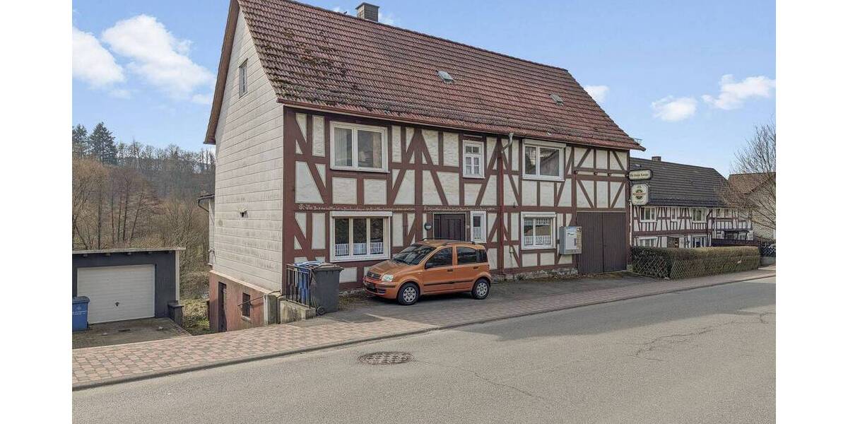 Einfamilienhaus Hatzfeld (Eder) Hatzfeld - 6 Zimmer, 154 m&sup2;, 46.725&euro; | Angebot:25985185