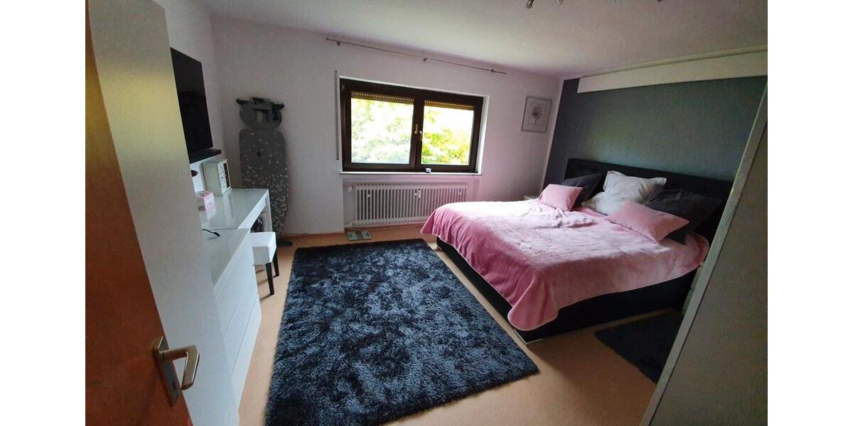 Etagenwohnung Stadtallendorf - 4 Zimmer, 122 m&sup2;, 915&euro; | Angebot:26248558