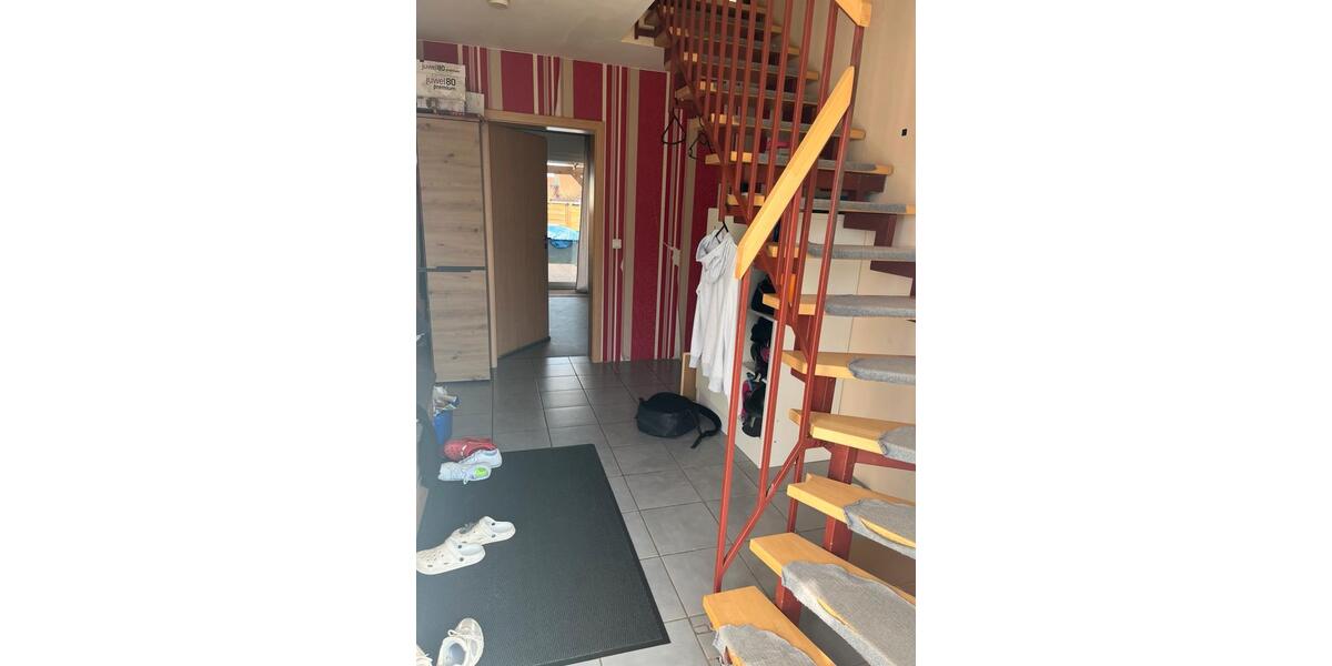 Einfamilienhaus Staufenberg - 5 Zimmer, 140 m&sup2;, 500.000&euro; | Angebot:25753942