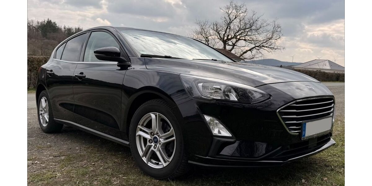 Ford Focus 43.000 km 17.900 &euro; Gladenbach 35075