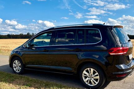 VW Touran 55.000 km 27.300 &euro; Allendorf-Bromskirchen 35108