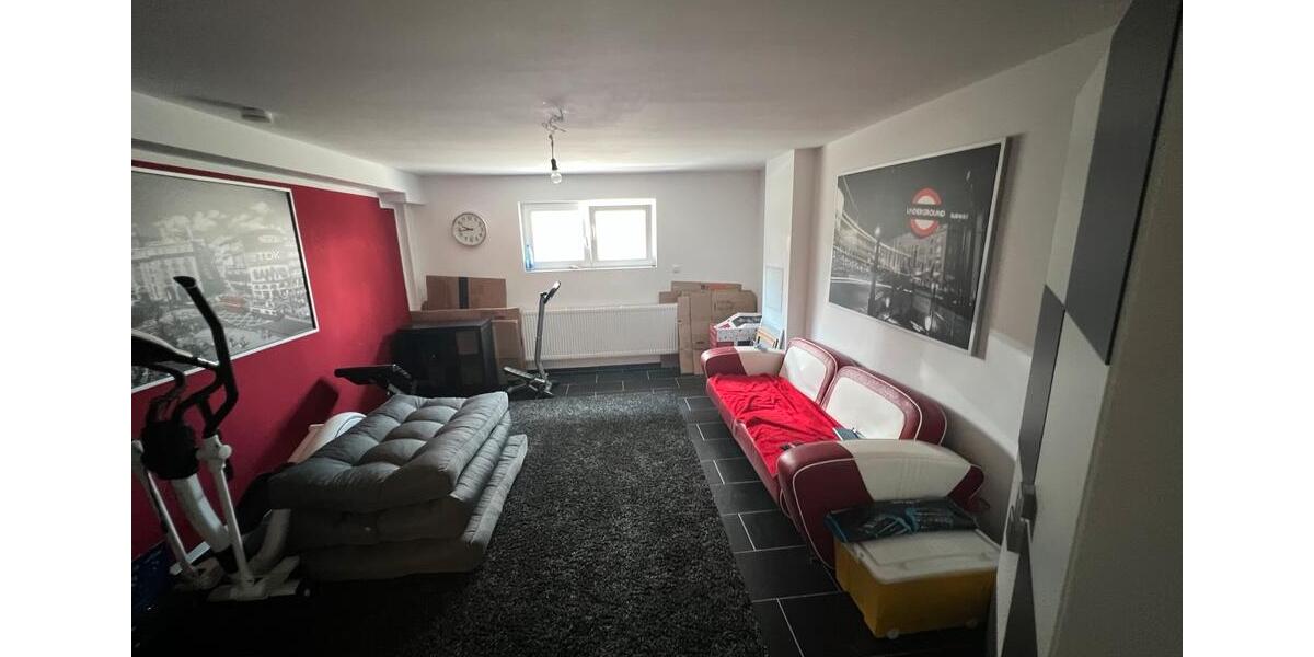 Einfamilienhaus Biebertal - 9 Zimmer, 280 m&sup2;, 650.000&euro; | Angebot:25428204