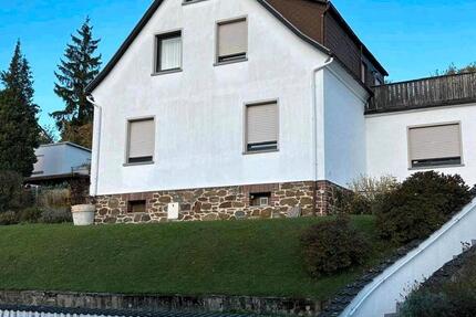 Haus Lahnau - 5 Zimmer, 175 m&sup2;, 320.000&euro; | Angebot:27081680