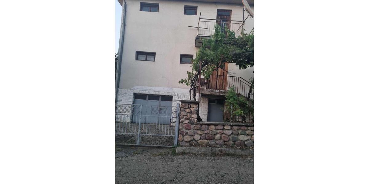 Einfamilienhaus Homberg (Ohm) - 6 Zimmer, 140 m&sup2;, 80.000&euro; | Angebot:14911780