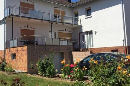 Wohnung Allendorf (Eder) - 3 Zimmer, 150 m&sup2;, 900&euro; | Angebot:26224467