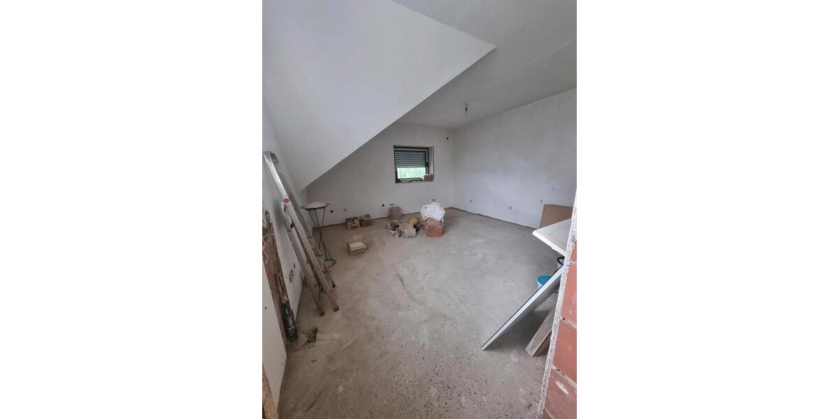 Einfamilienhaus Neustadt (Hessen) - 6 Zimmer, 240 m&sup2;, 270.000&euro; | Angebot:24398141