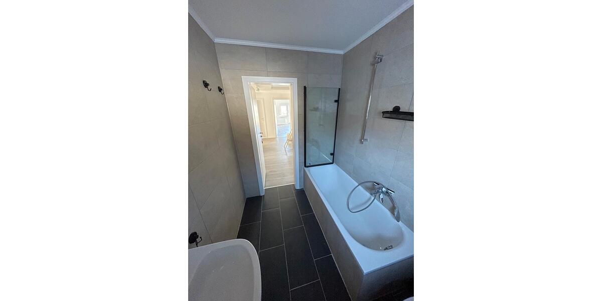 Etagenwohnung Bischoffen - 4.5 Zimmer, 99 m&sup2;, 790&euro; | Angebot:26644574