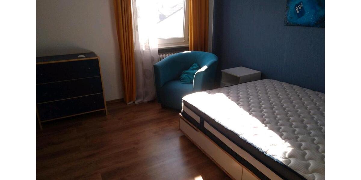 Dachgeschoßwohnung Kirchhain - 2 Zimmer, 70 m&sup2;, 750&euro; | Angebot:25353168