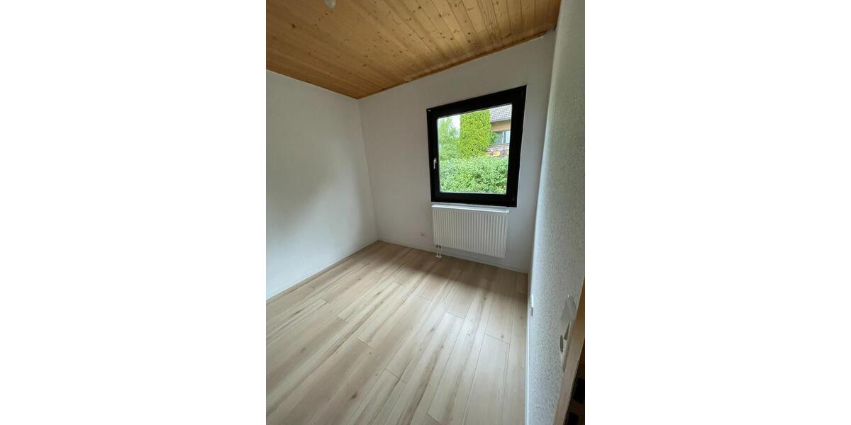 Einfamilienhaus Frankenberg (Eder) - 4 Zimmer, 107 m&sup2;, 950&euro; | Angebot:25656914